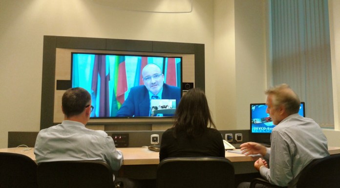 満足のいくビデオ会議カメラを選択しました.jpg The choices for you chose your satisfied the video conference camera .jpg